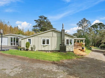 Home, Income & Lifestyle on 2.9 Acres