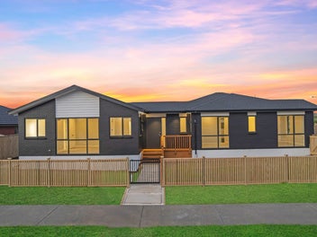 Coastal Luxury – Brand New Brick & Tile Beauty