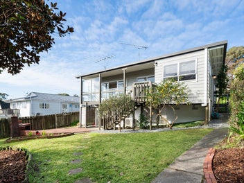 Sun-Drenched, Easy Access – Perfect for All Ages