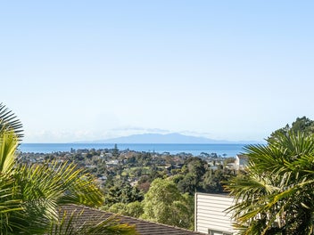 Teenage Paradise with a spectacular sea view