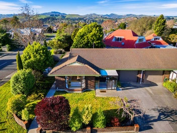 Fabulous Location, Fabulous Opportunity