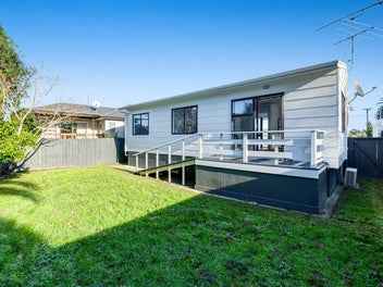 Parakai - Neat as a Pin