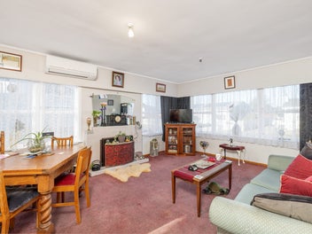 Gem in Cul-de-Sac - Investors, First Home Buyers!!