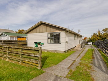 Image 1 of 18