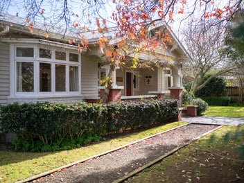 Timeless 1930s Bungalow on Dual Parcel Section