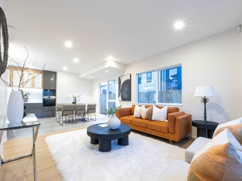 7 Bedroom Haven in Flat Bush – No Look Further!