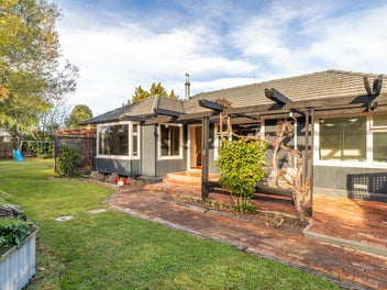 Spacious, Versatile & Perfectly Positioned
