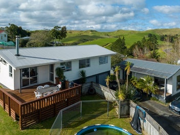 Versatile Family Home with Self Contained Flat