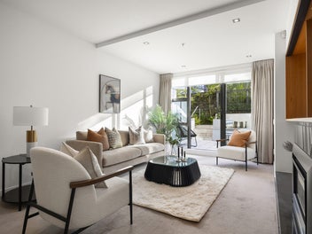 Urban Apartment Sanctuary + Private Patio