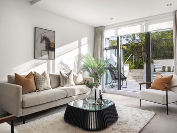 Urban Apartment Sanctuary + Private Patio