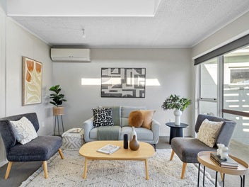 Prime position- stylish oasis in Stoke