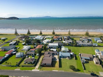 Modern Coastal Living - Walk to Tokerau Beach