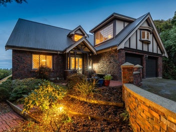 Retreat to Marama