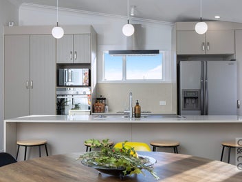 Dreamy Californian Bungalow...