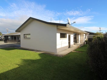 Image 1 of 40