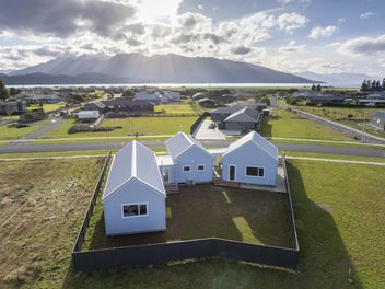 New Bespoke Fiordland Home