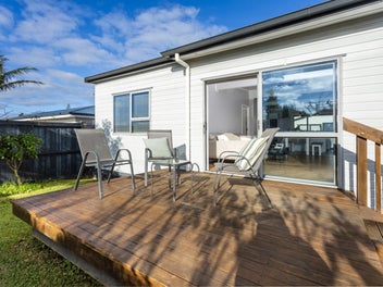 Fully renovated- perfect start or smart downsize