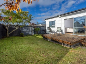 Fully renovated – stylish & exceptional value