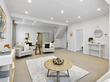 Lyall Bay Location Perfection