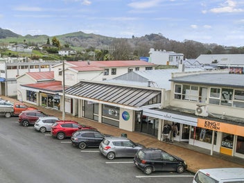 Image 1 of 21