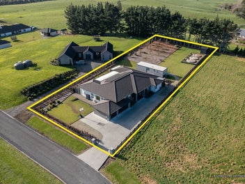 Sensational Karaka Estate Perfect for Families
