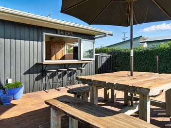 Coastal Charm with Modern Style