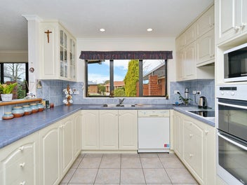 Family Favourite - Cul-de-sac Living