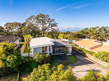 Ruakaka Ridge Retreat