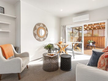 Impressive on 536sqm, Zoned RSDT