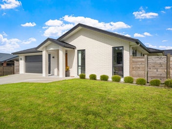 Contemporary Living - Ready Now