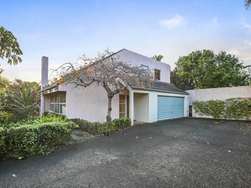 Deceased Estate - Waterside Revamp Opportunity