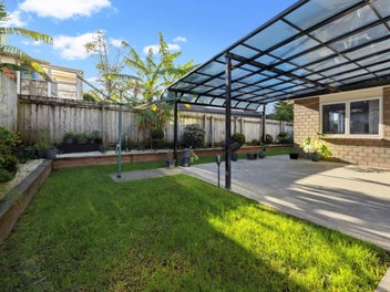Charming 5-Bedroom Home – Inviting All Buyers!