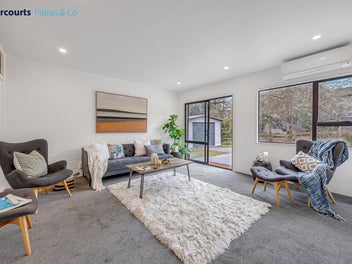 Low-Maintenance Living in Prime Torbay Location