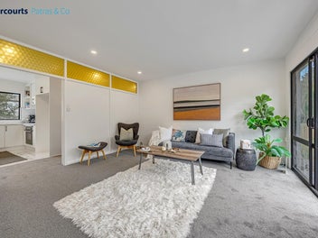Low-Maintenance Living in Prime Torbay Location
