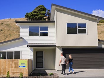 A range of brand new family homes now available.
