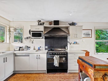 A Classic and Characterful Weatherboard Bungalow