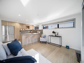 Contemporary & Convenient Apartment Living