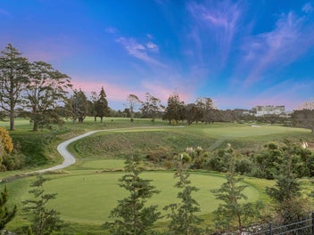 BALCONY WITH IMPRESSIVE GOLF COURSE VIEWS