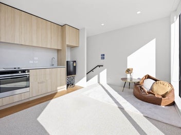 Grey Lynn Gem: Private Entry, Low Outgoings!