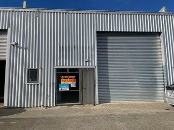 Image 1 of 7