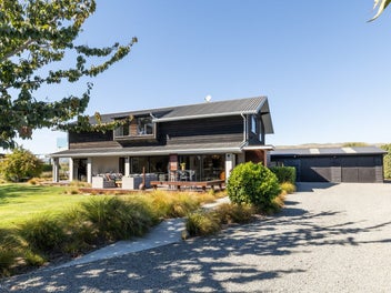 Rural Retreat in Prime Location