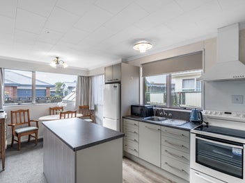 Delightful Windsor Townhouse