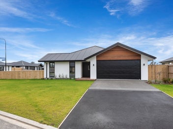 Forget Building –Move in now, Vendor says sell