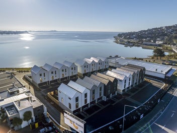 Coastal Living with an Architectural Edge