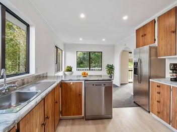 Fabulous Sun-drenched Home and Granny Flat