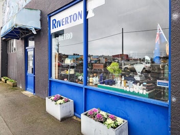 PRIME STREET LOCATION with plenty of potential!