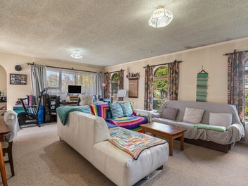 Spacious Glenholme Two-Bedroom Unit
