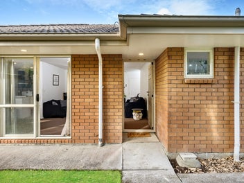 Affordable, Freehold, Brick and Tile