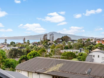 By the Seaside with Views!
