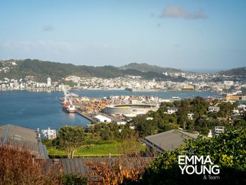 SUBLIME CITY AND HARBOUR VIEWS